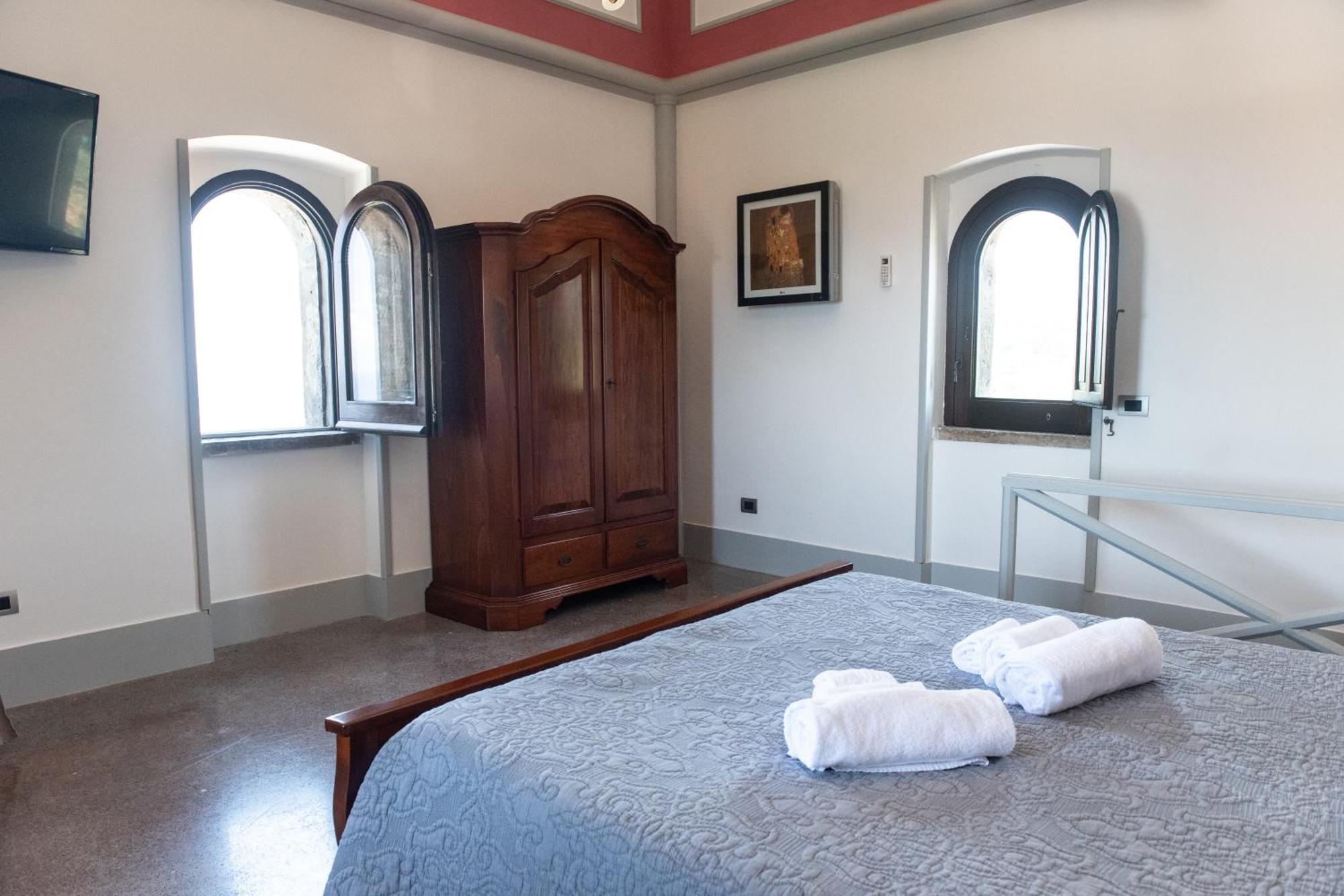 Torre Elisabetta Rooms ماسّا لوبْرينسِ المظهر الخارجي الصورة